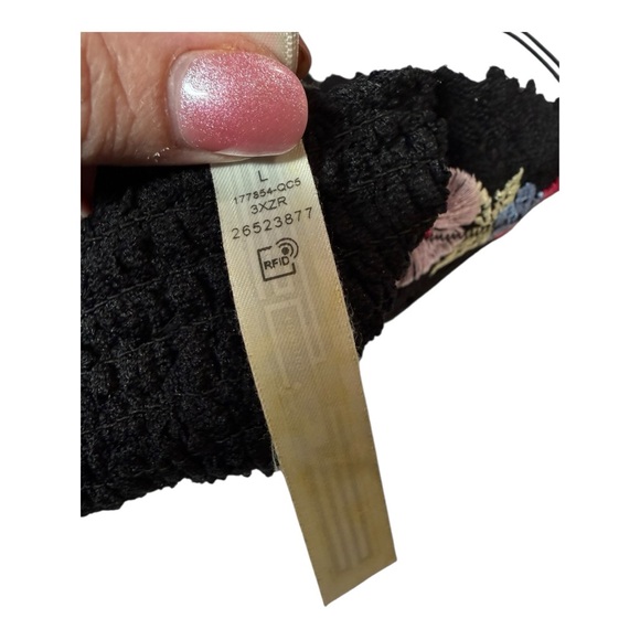 PINK Victoria’s Secret Large Black Lace Floral Embroidered Bralette - Picture 9 of 10